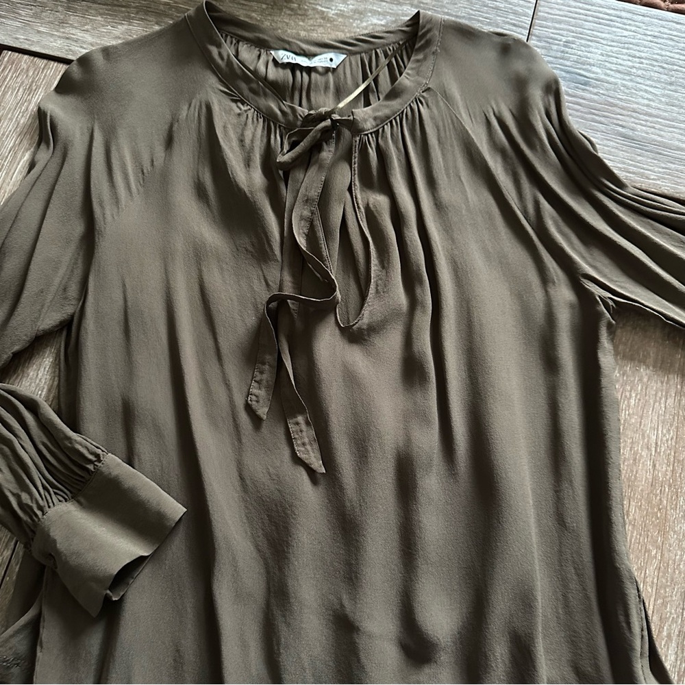 Zara military green long sleeve Women's top, Size Large
